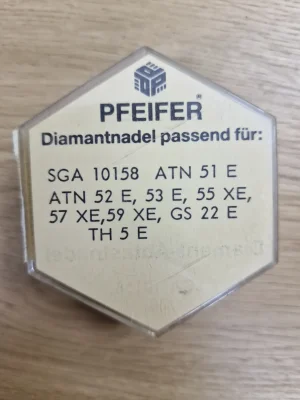 Rückseite der Pfeifer SGA 10158 Verpackung mit Liste passender Nadel-Modelle wie ATN 51 E und ATN 55 XE