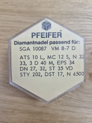 Rückseite der Pfeifer Diamantnadel Verpackung mit Liste der kompatiblen Plattenspieler-Modelle
