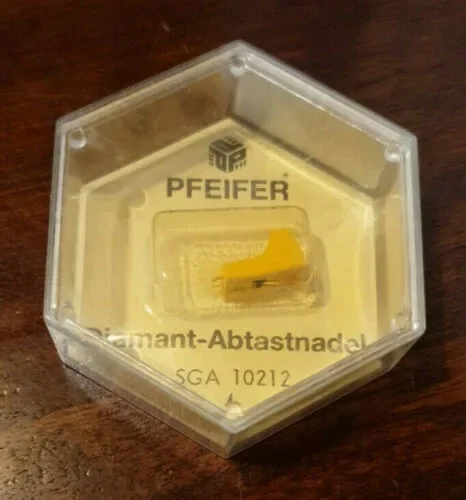 Pfeifer SGA 10212 Diamant-Abtastnadel in gelber Ausführung in der sechseckigen Originalverpackung