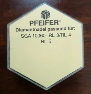 Rückseite der Verpackung mit Kompatibilitätshinweisen RL 3, RL 4 und RL 5