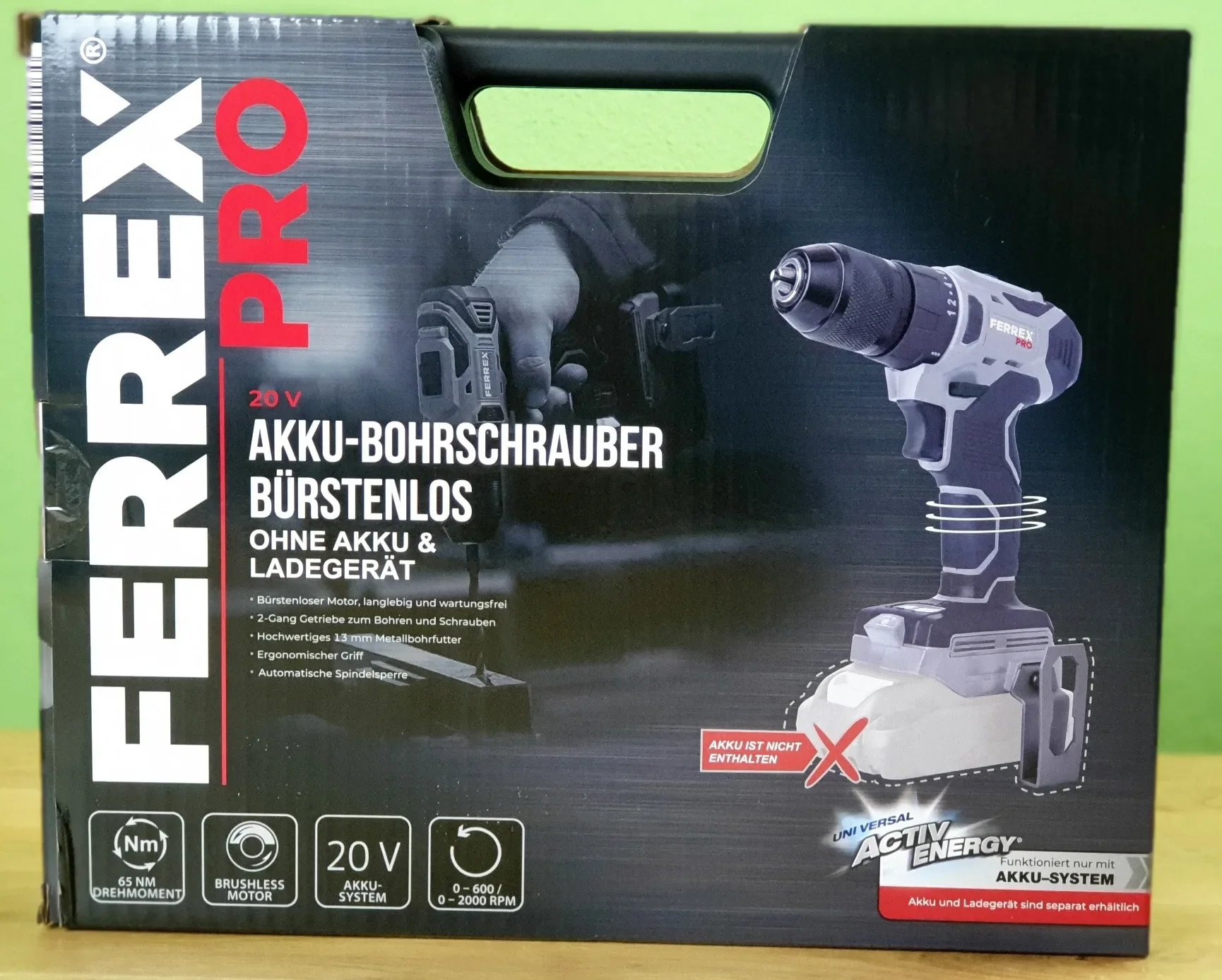 Verpackung des Ferrex Pro Akku Bohrschrauber von Vorne
