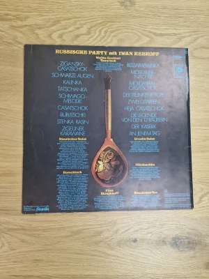Rückseite des Vinyl Album Covers mit Titelliste und russischen Rezepten von Iwan Rebroff
