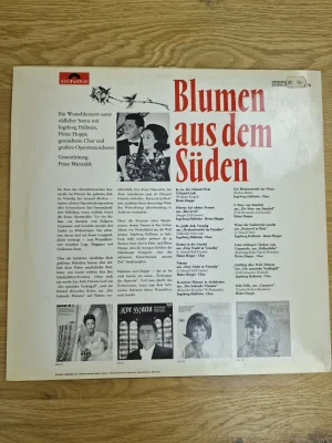 Rückseite des Vinyl-Sleeves mit der Titelliste des Operetten-Wunschkonzerts 'Blumen aus dem Süden'