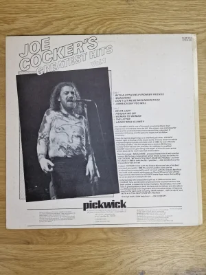 Rückseite der Vinyl-Hülle von Joe Cocker Greatest Hits Vol. 1 mit Titelliste und Künstlerbiografie