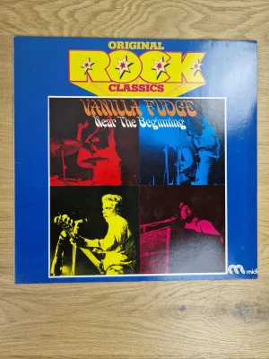 Vorderseite des Vinyl-Album-Covers Near The Beginning von Vanilla Fudge aus der Original Rock Classics Serie