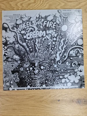 Rückseite des Vinyl-Albums Wheels of Fire von Cream mit kompletter Songliste und RSO Label