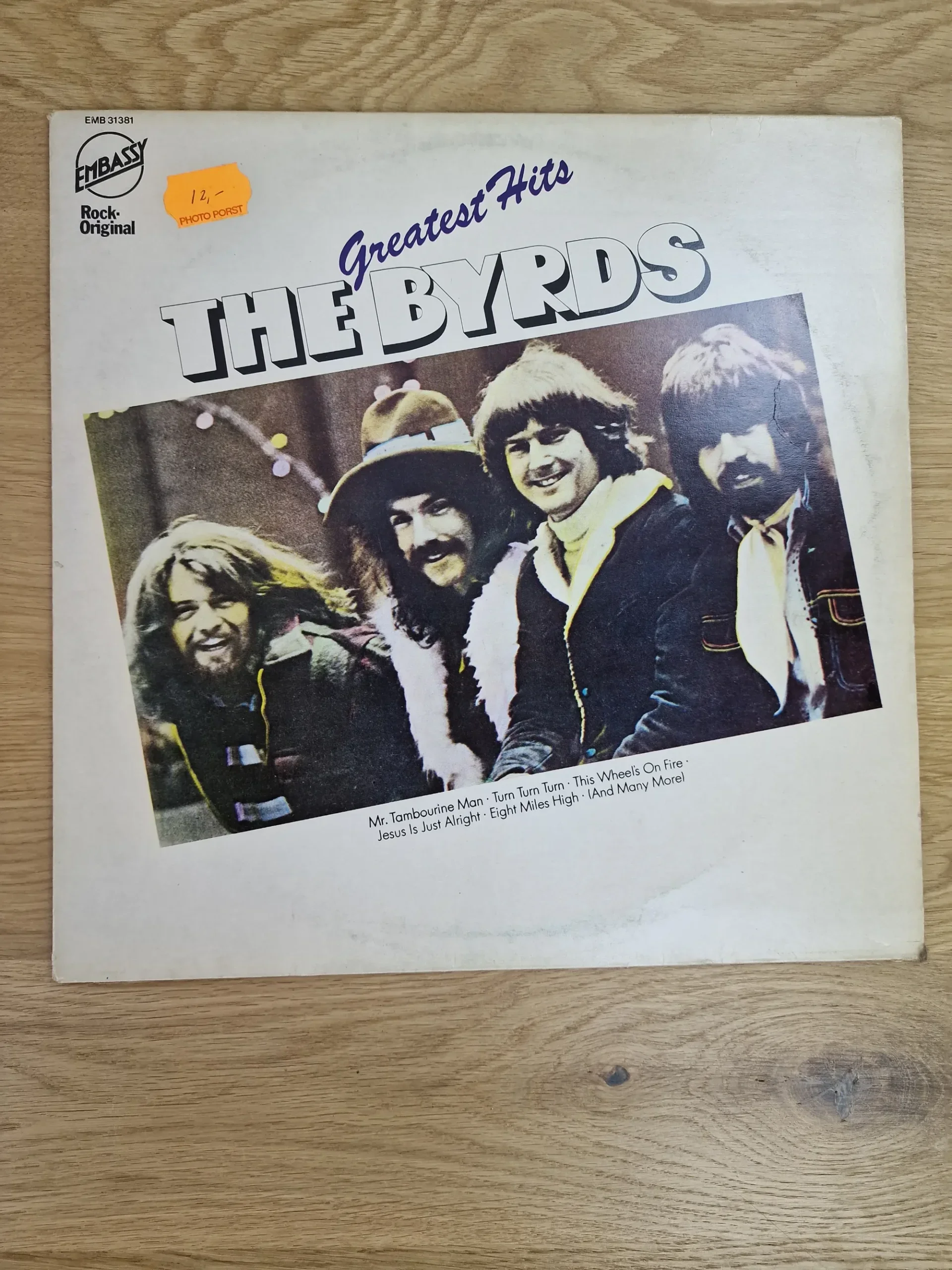 Vorderseite des Vinyl-Schallplatten-Covers 'The Byrds Greatest Hits' von Embassy Records