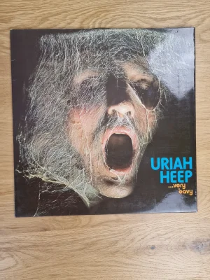Vorderseite der Schallplatte ...Very 'Eavy ...Very 'Umble von Uriah Heep