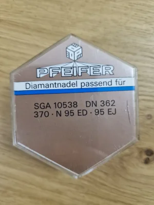 Rückseite der Verpackung der PFEIFER Diamantnadel mit Liste passender Modelle SGA 10538 DN 362 370 N 95 ED 95 EJ