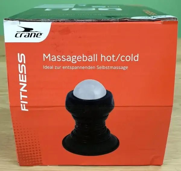 Der crane Massageball hot / cold in seiner Verpackung von oben.
