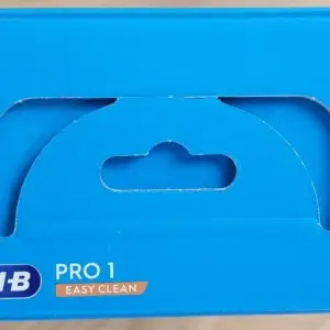 Oral-B® PRO 1 Easy Clean designed by BRAUN®