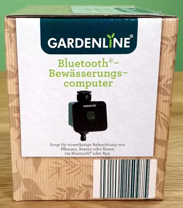 Gardenline Bluetooth-Bewässerungscompputer mit App Steuerung in seiner Verpackung von der Seite