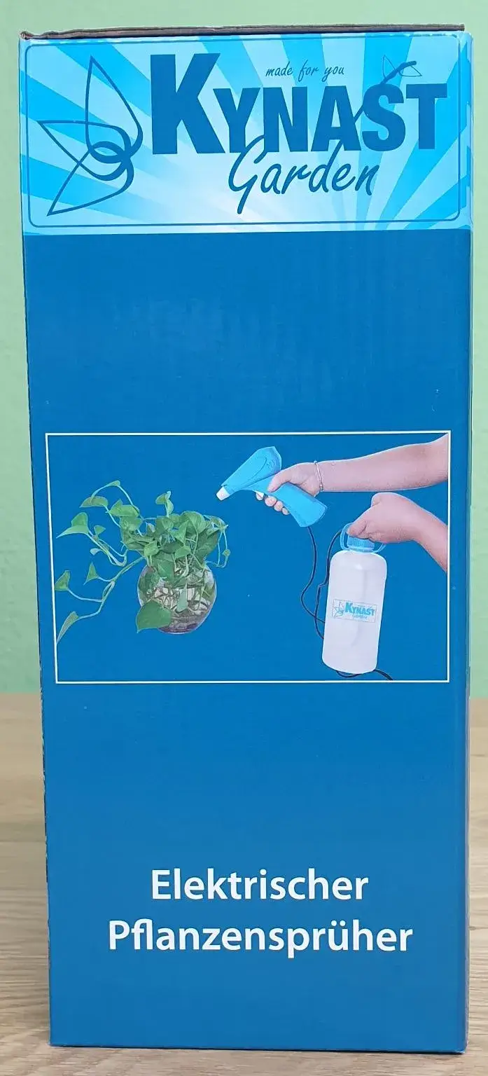 Kynast_Garden_Elektrischer_Pflanzensprueher_5 Bild von Kynast elektrischer Pflanzensprüher in seiner Verpackung von der Seite.