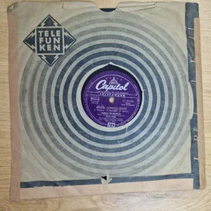 Gisele MacKenzie – Till I Waltz Again With You / Seven Lonely Days (78 RPM Schellackplatte)