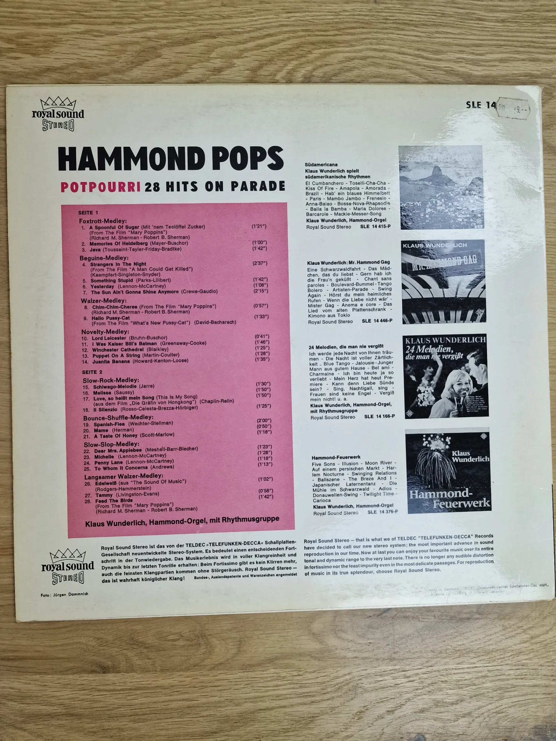 Rückseite der Vinyl-Hülle mit Titelliste und Medley-Übersicht von Klaus Wunderlich Hammond Pops