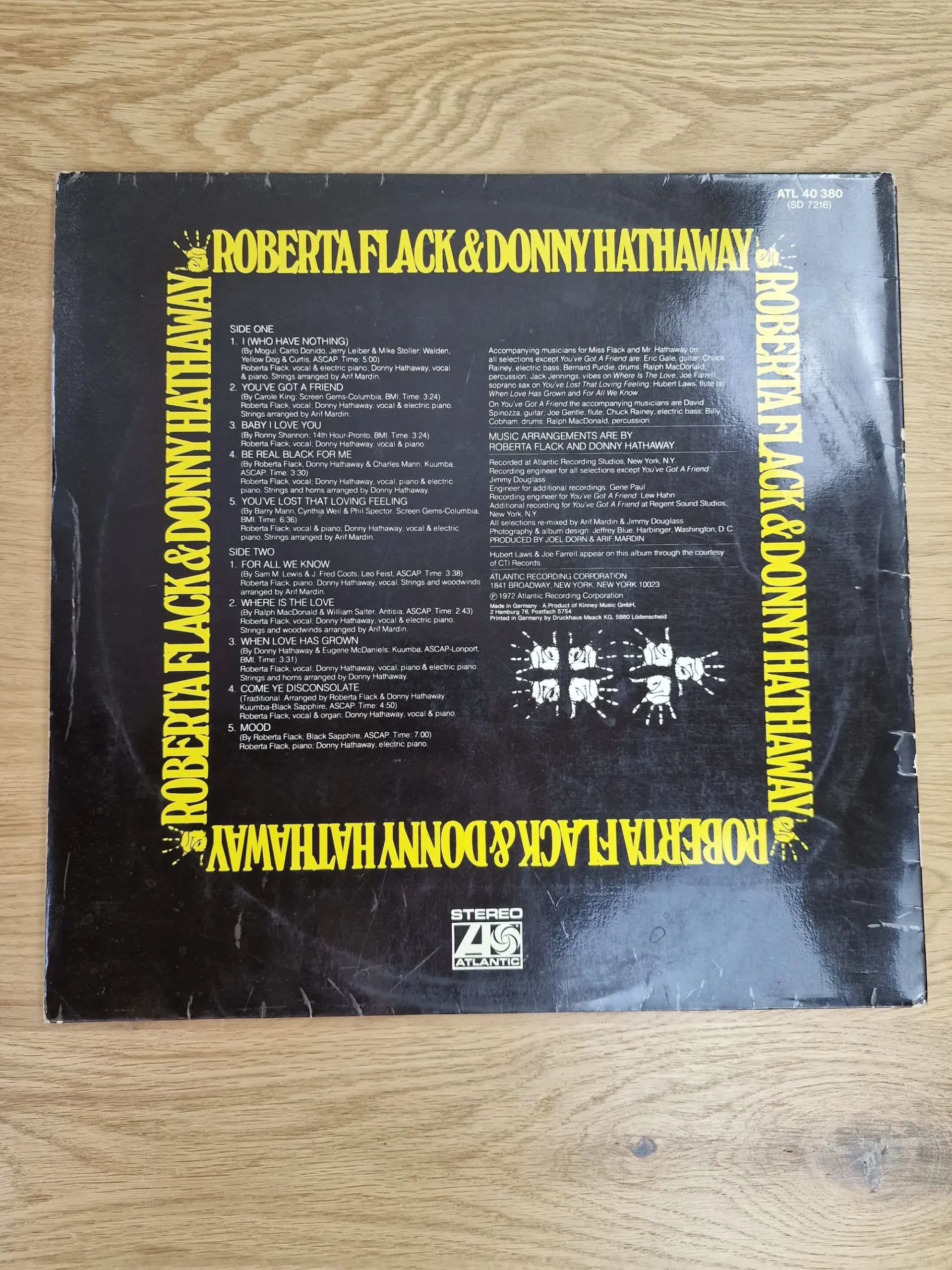 Rückseite der Roberta Flack & Donny Hathaway Schallplatte mit kompletter Tracklist und Produktionsdetails