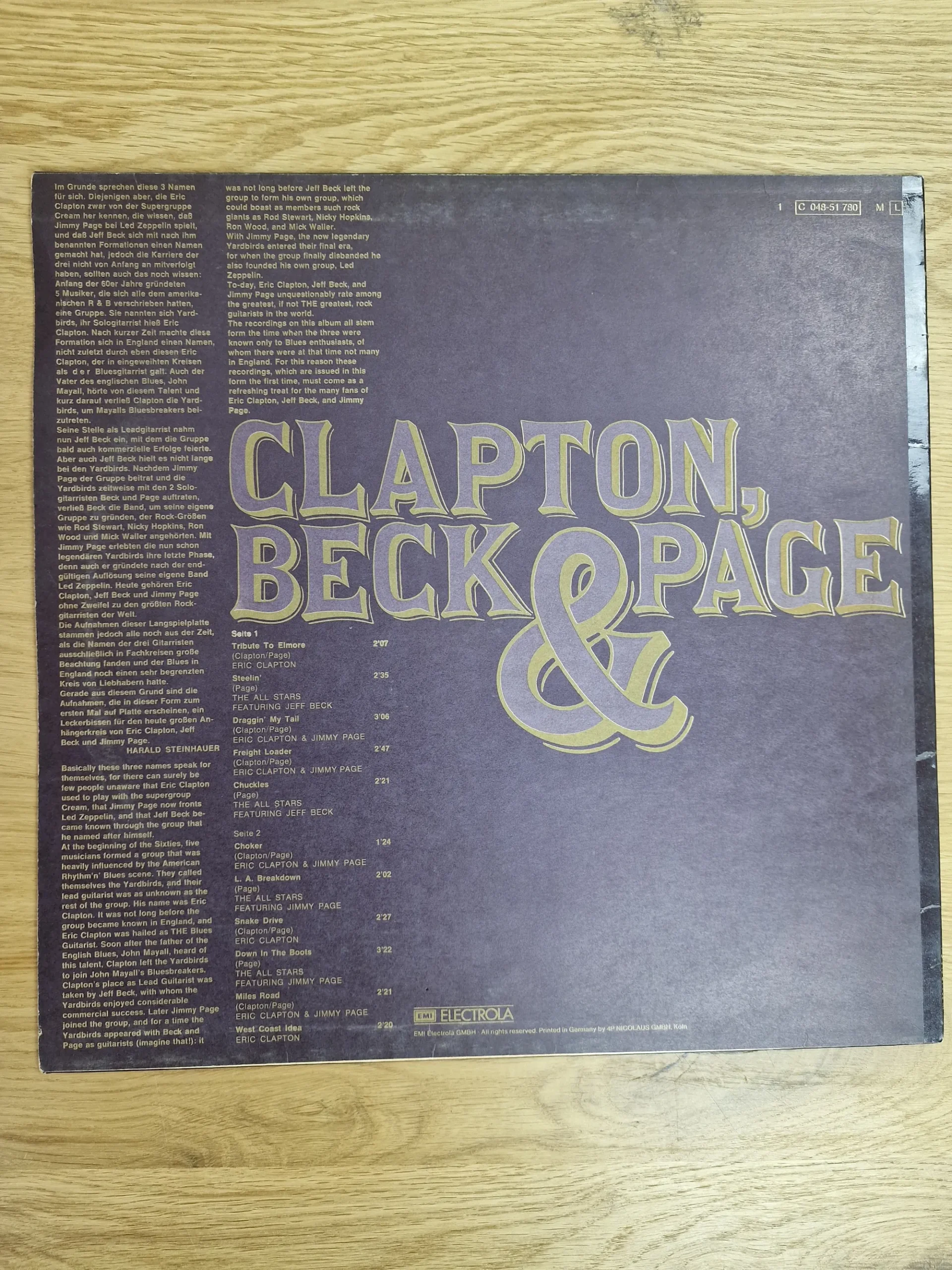 clapton-beck-page-vinyl-lp-cover-back-tracklist Rückseite des Vinyl-Covers Clapton, Beck & Page mit Tracklist und deutschen Linernotes