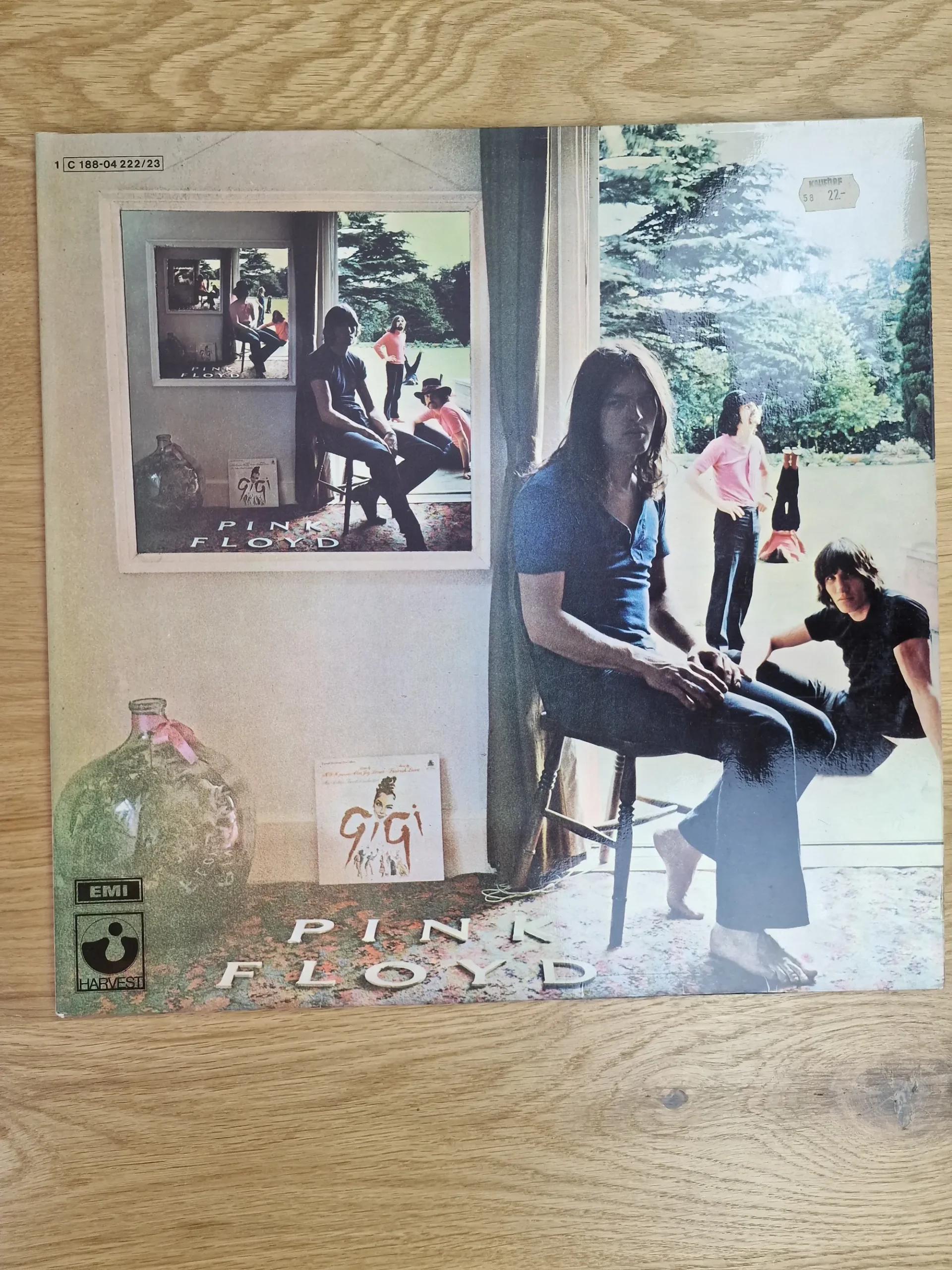 Vorderseite der Pink Floyd Ummagumma Doppel-LP Vinyl-Schallplatte mit Bandmitgliedern