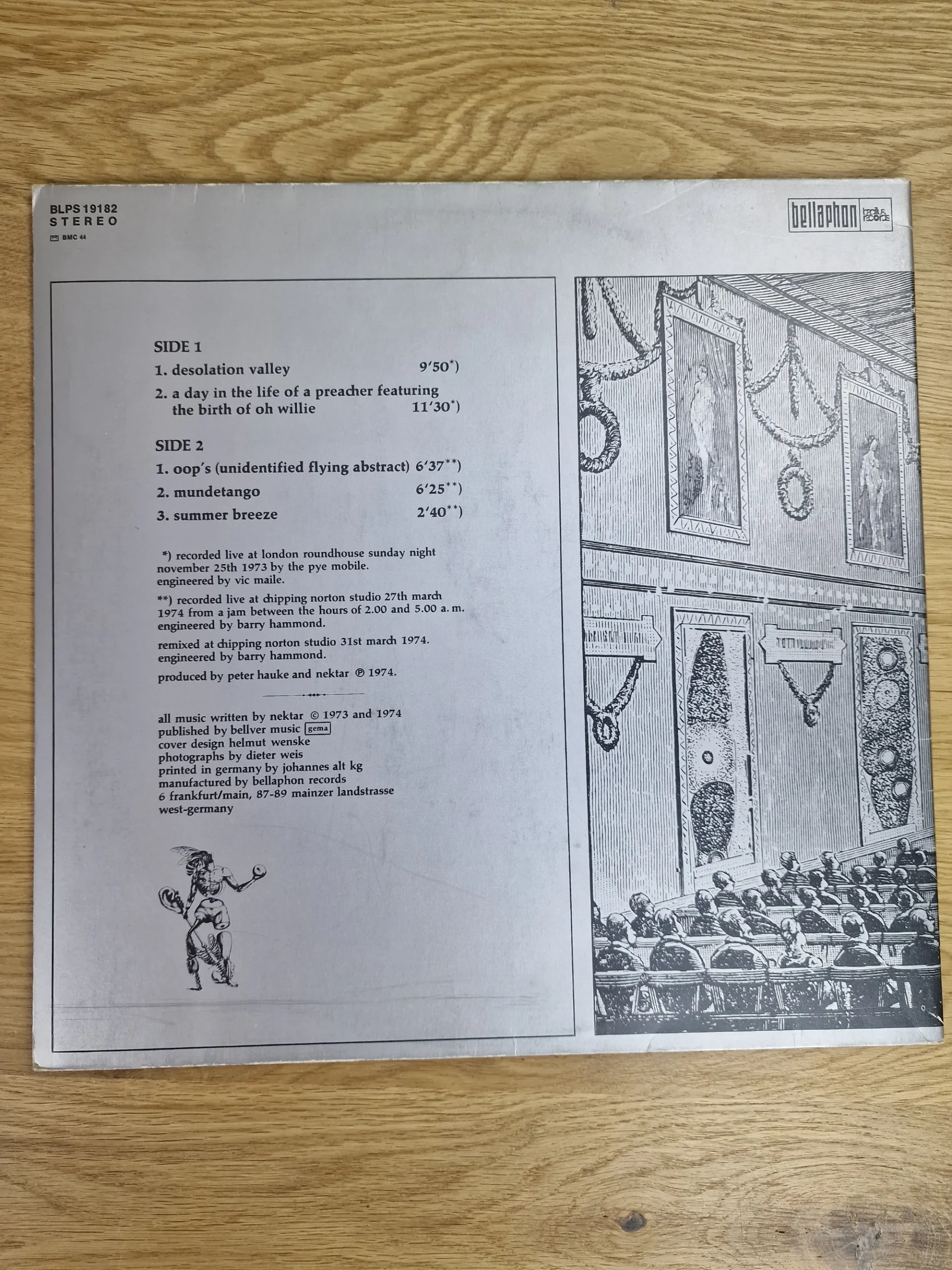 Rückseite des Nektar Live Vinyl-Albums mit Tracklist und Bellaphon Records Label