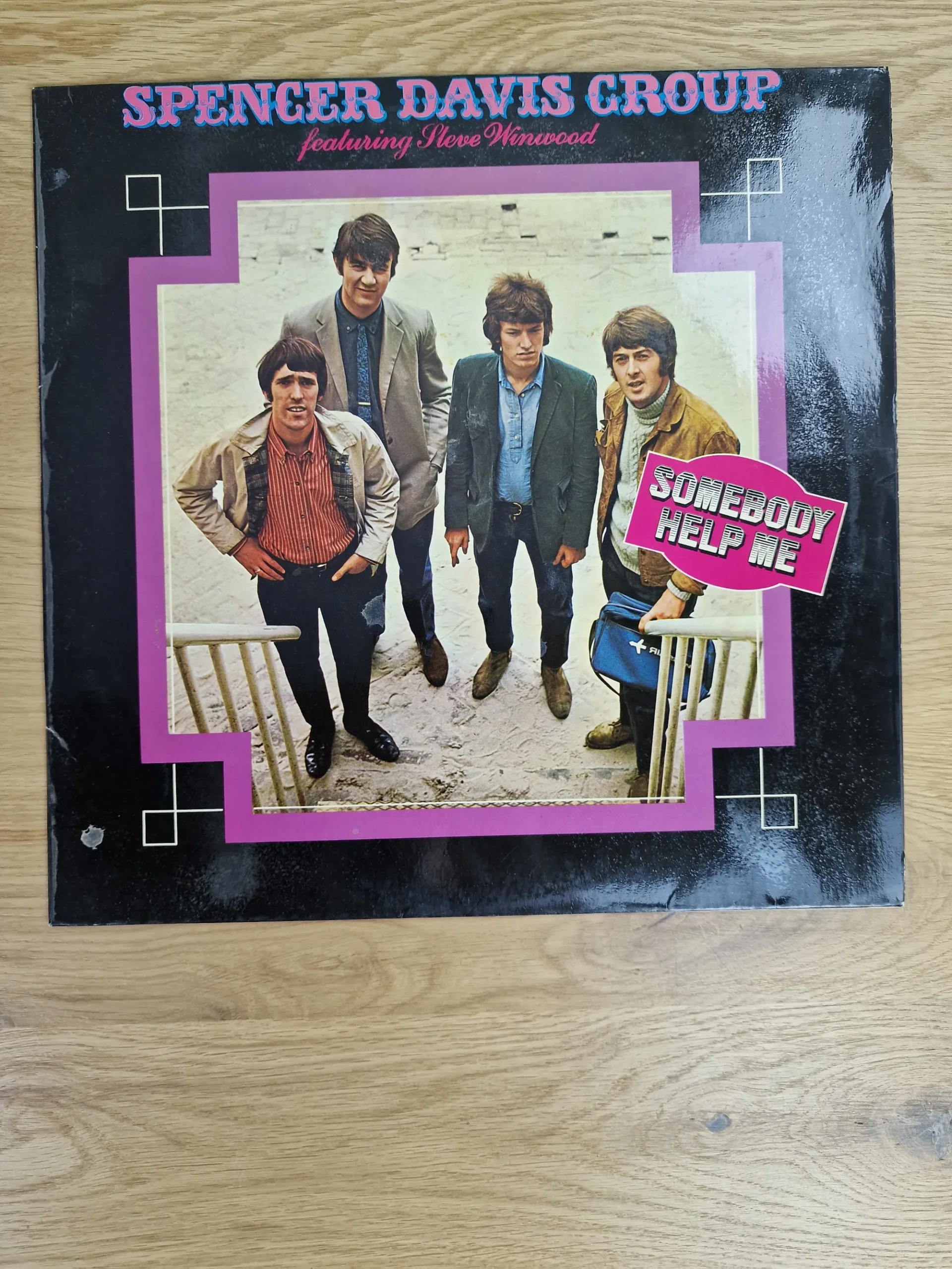 Vorderseite der Vinyl LP Hülle Spencer Davis Group featuring Steve Winwood - Somebody Help Me