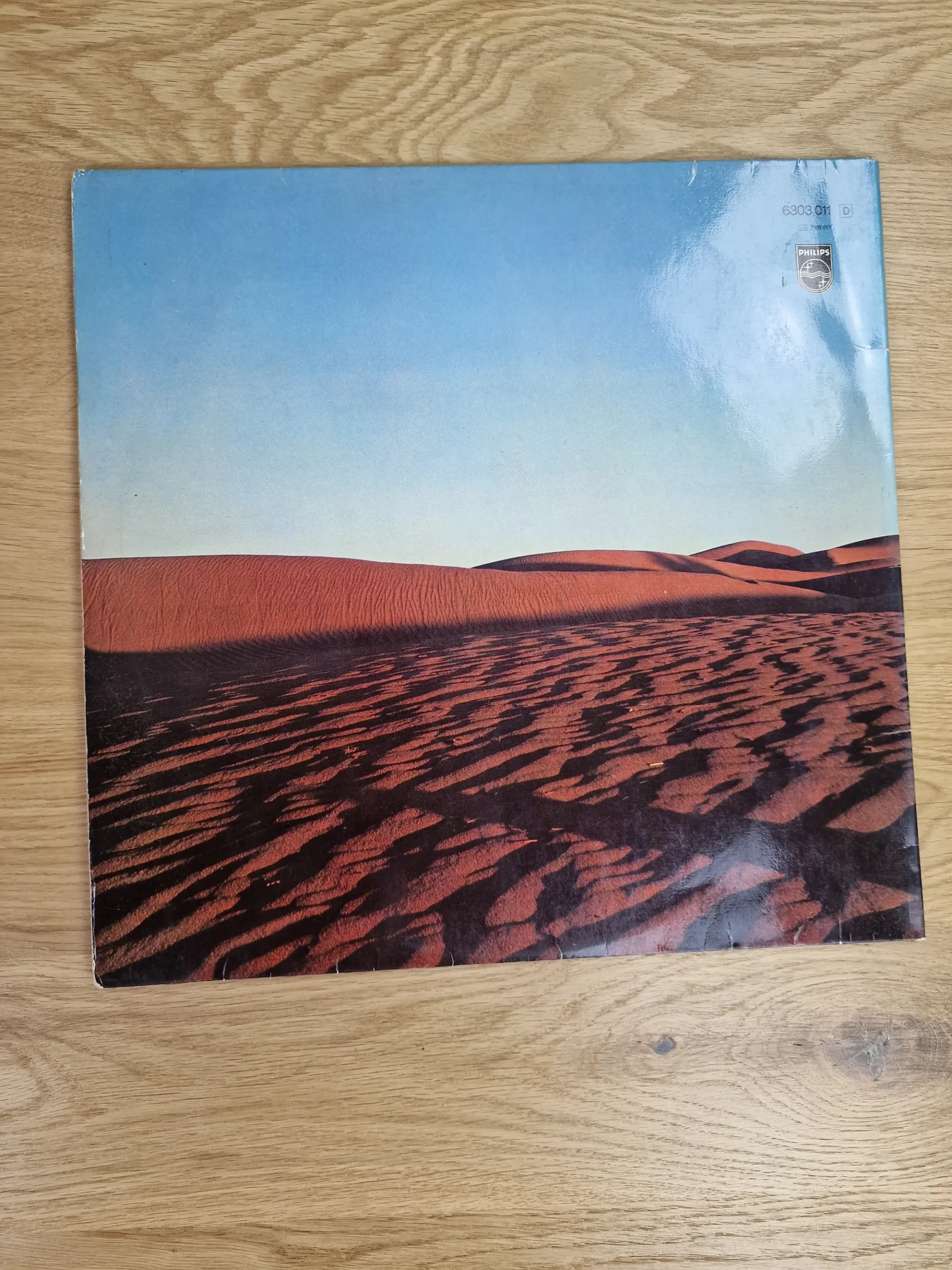 Rückseite der Schallplattenhülle des Albums Elegy von The Nice mit Dünenlandschaft und Philips-Logo