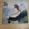 Cover-Sonderansicht der My Fair Lady Vinyl LP mit Foto von Audrey Hepburn und Rex Harrison in Abendgarderobe