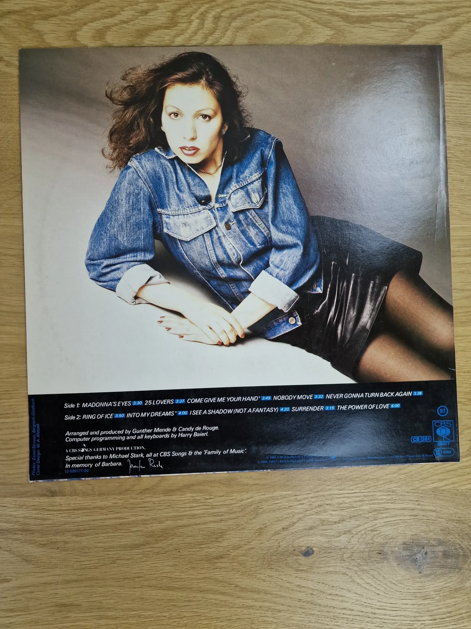 Rückseite der Jennifer Rush Schallplattenhülle mit vollständiger Trackliste und Credits