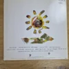 Rückseite der Eric Clapton Behind the Sun Vinyl LP mit Tracklist und Mitwirkenden