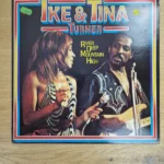 Vorderseite des Vinyl-Album-Covers River Deep Mountain High von Ike und Tina Turner