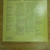 Rückseite des Vinyl-Albums Lost in the Stars mit vollständiger Titelliste und deutschen Linernotes